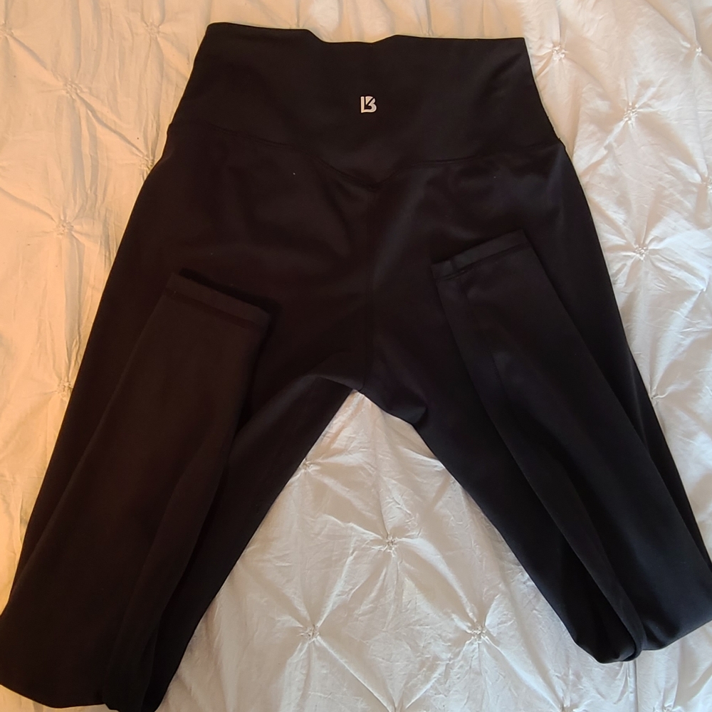 BUFFBUNNY Dreamy Leggings - Medium